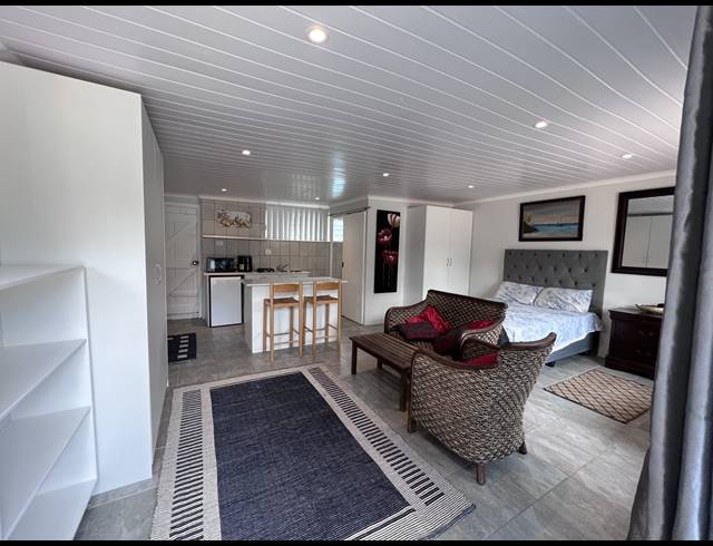 0.5 BEDROOM APARTMENT TO LET IN TABLE VIEW